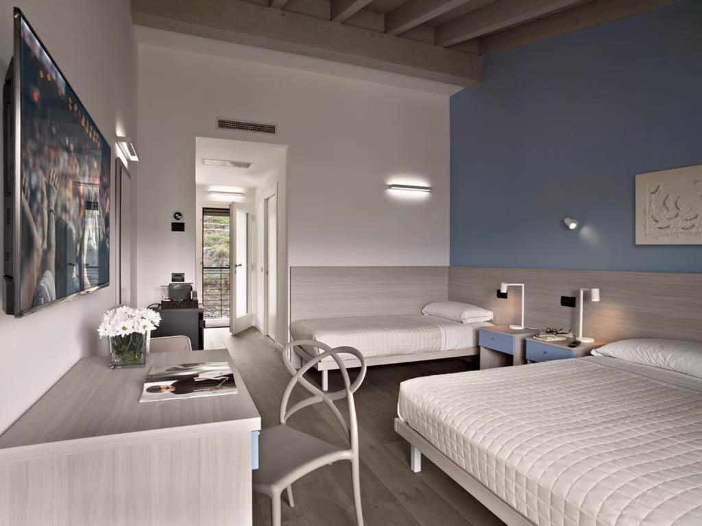 Caffe Maya Apartahotel